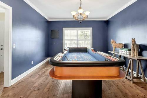 Villa Luxury Waterfront Private Party Compound! 30a - Fulls Craps - Kayak-5 Bikes -sleeps 18+