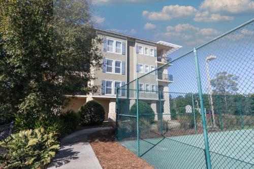 1732 W County Hwy 30a Unit 401