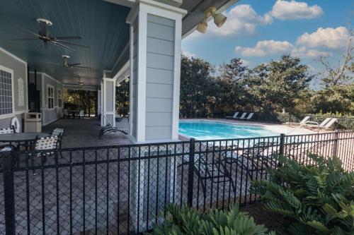 1732 W County Hwy 30a Unit 401