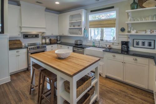 4 Fish Cottage