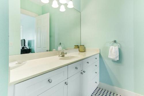3 Bed 6 Bath Vacation Home In Seagrove, Fl