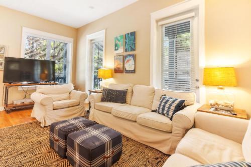 3 Bed 6 Bath Vacation Home In Seagrove, Fl