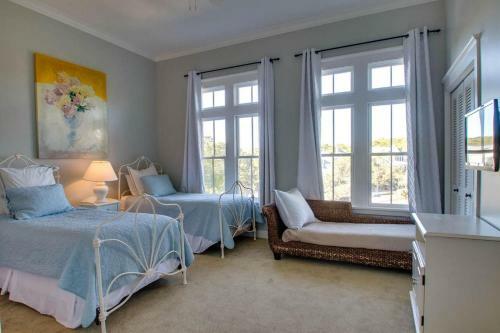 Watercolor By Dune Vacation Rentals - Beach District
