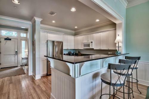 Watercolor By Dune Vacation Rentals - Beach District