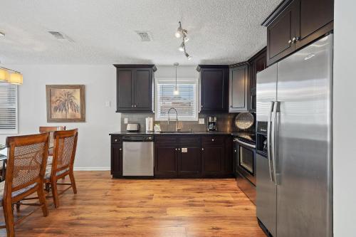 Apartamento Spacious Blue Mountain Beach Condo! Great For Families And Small Groups