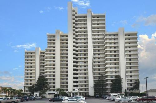 Apartamento One Seagrove Place Unit 701 Condo