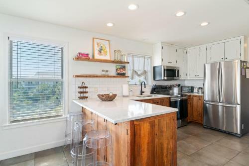 Beachside Villas 1131- Beauitful Beachside Condo!