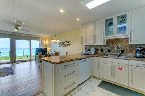 Blue Mountain Villas 13
