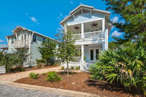 The Bluebird Beach House By Realjoy Vacations