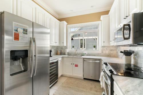 98 Gulf Point Road