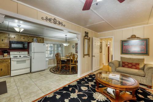 Sunshine Cottage