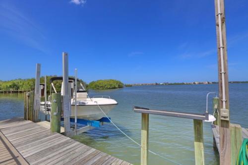 Sarasota - Dunmore 8730
