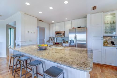 New Listing! Beachfront Gem With Wraparound Balcony Townhouse