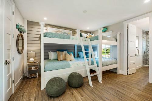 Captain's Quarters