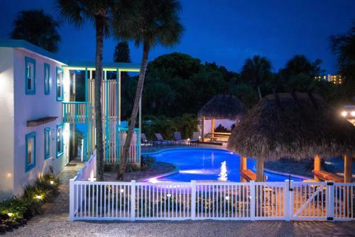 301 Avenida Del Norte - Siesta Key Village Condo