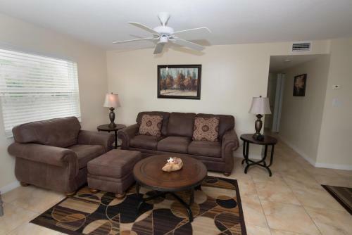 301 Avenida Del Norte - Siesta Key Village Condo