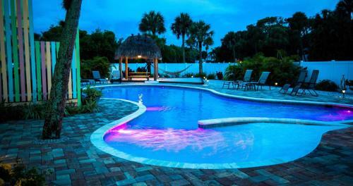 301 Avenida Del Norte - Siesta Key Village Condo
