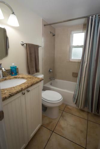 301 Avenida Del Norte - Siesta Key Village Condo