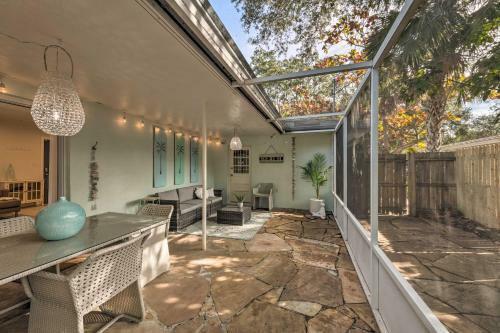 Mid-mod Coastal Home With Pool 1 Mi To Beach