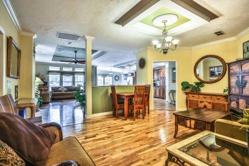 Siesta Key Waterfront Home ...........steps To Siesta Beach!!