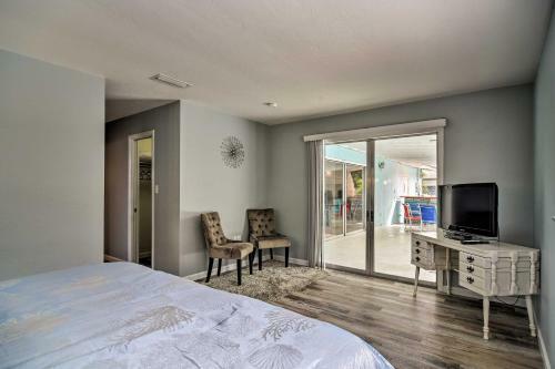 Sarasota Home With Large Backyard And Water Access