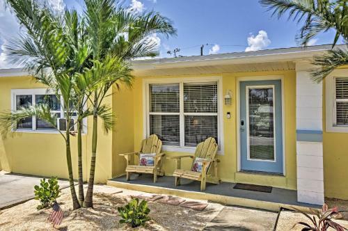 Beachside House, Walk 4 Blocks To The Beach!