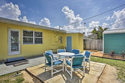 Beachside House, Walk 4 Blocks To The Beach!