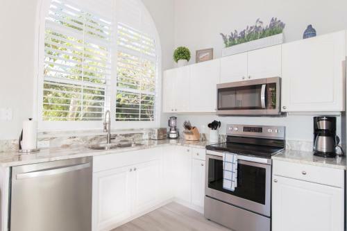 5213a Calle Menorca - Siesta Key Village Condo