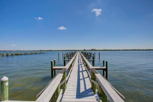 Bay Tree Beach Side