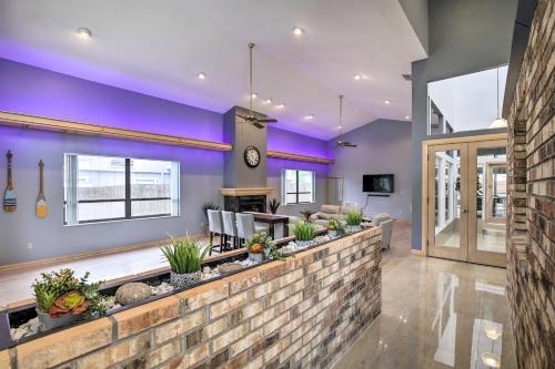 Huge Home With Pool Table Near St Pete Beach!