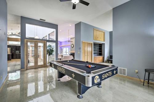 Huge Home With Pool Table Near St Pete Beach!