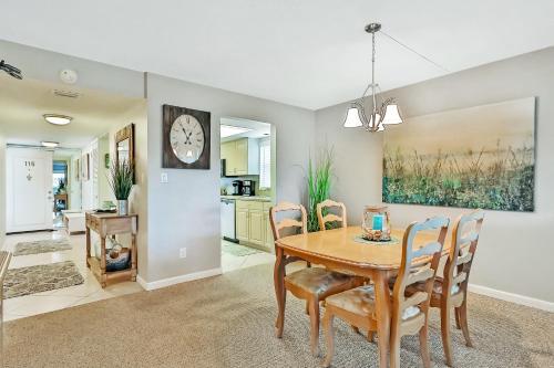 2 Bed 2 Bath Apartment In Siesta Key
