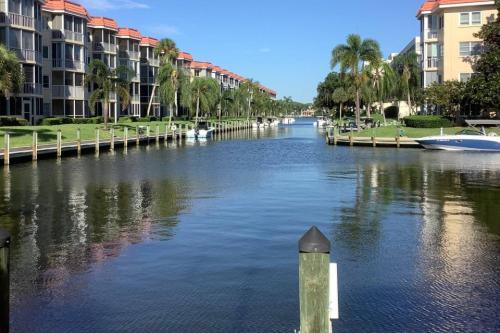 Siesta Harbor Portofino Canal View