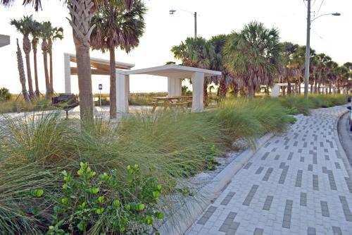 Siesta Avenida Townhome 5208