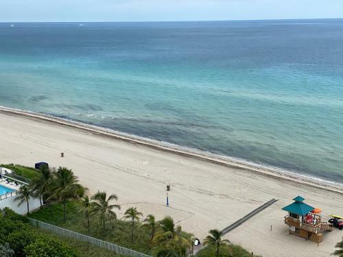 Apartamento Ocean View I At Sunny Isles Beach