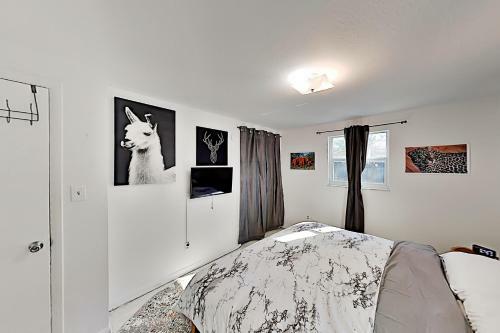 Stylish Home - King Beds - Near Busch Gardens Home