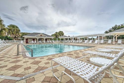 House On Golf Course, 2.5 Mi To Lake Sumter!