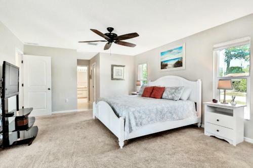 Jacaranda West Retreat
