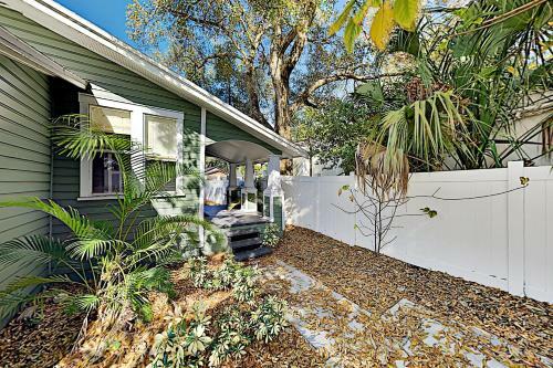 Apartamento Stylish Bungalow - 2 Separate Units - Grill Duplex