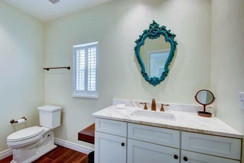 Sunny Days Walking Distance To Everything! Villa