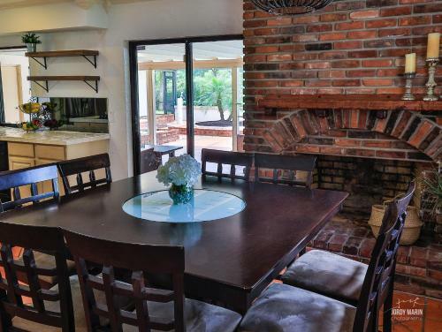 4 Acre Property & Mansion Sleeps 28 ?the Hacienda?