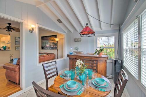 West Palm Beach Home With Yard -2 Mi To Beach!