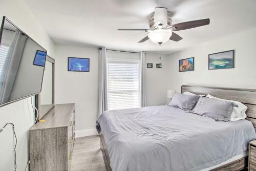 Updated Historic Home 2 Mi From Palm Beach!