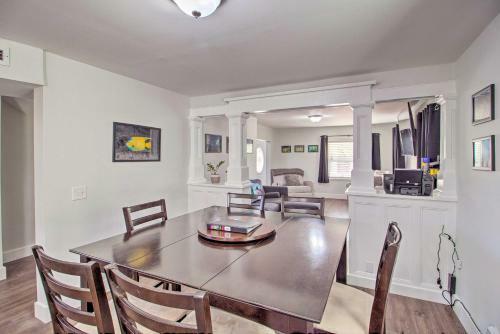 Updated Historic Home 2 Mi From Palm Beach!