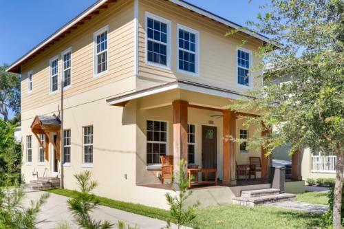 Buttercup - 3bd-3ba - Sleep 7 On Quiet Street
