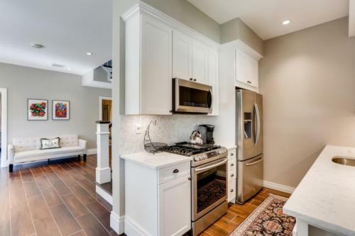 Buttercup - 3bd-3ba - Sleep 7 On Quiet Street