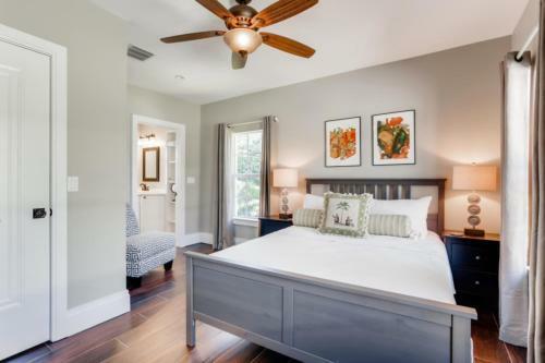 Buttercup - 3bd-3ba - Sleep 7 On Quiet Street