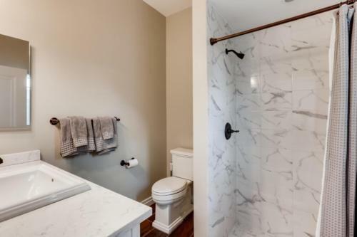 Buttercup - 3bd-3ba - Sleep 7 On Quiet Street