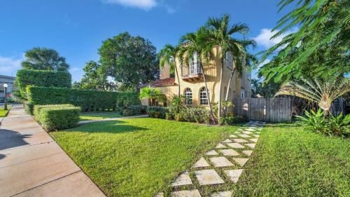 Sunset House Vacation Home