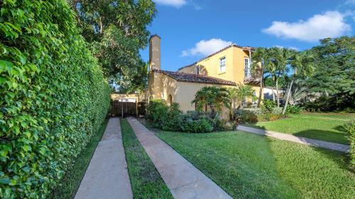 Sunset House Vacation Home
